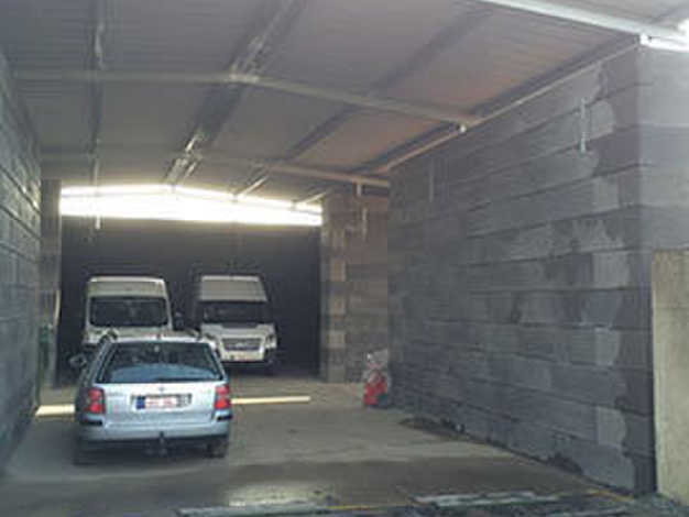 Storage warehouse