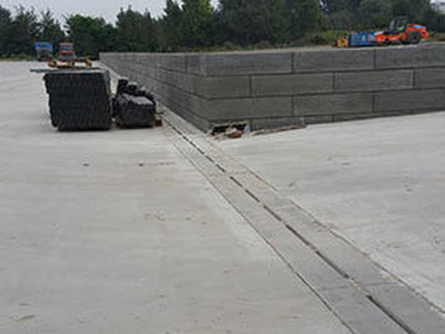 Lage keerwanden
